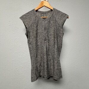 Athleta W’s Sz S 1/4 zip Fitted Tank in Grey Heather, Like New